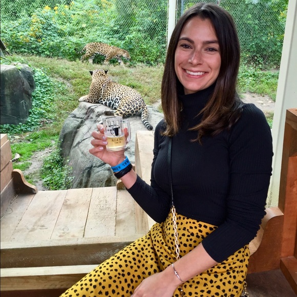 Meet your Posher, Tiffany - Picture 1 of 1